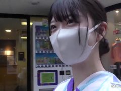 Bác Sĩ Đụ Vợ Tôi Trong Phòng Riêng