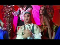 Có Bồ Nhưng Vẫn Tìm Gái Về Thỏa Mãn