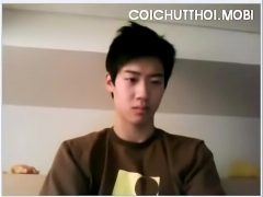 Nằm Dưới Thân Của Bạn Học Nam Mà Rên Rỉ