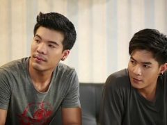 Thầy Giáo Cùng Với Nam Sinh Lên Giường Sau Giờ Học