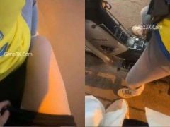 Anh Tài Xế Xe Ôm Được Em Khách Nứng Lồn Cho Đụ