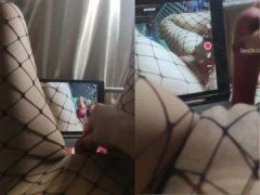 Đòi Bố Mua Ipad Để Về Thủ Dâm Cho Người Yêu Xem