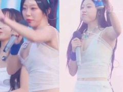 Cặp Vú Siêu To Của Em Ca Sĩ Quá Phúc Hậu