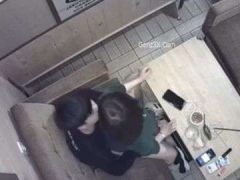 Clip Sex Đôi Tình Nhân Thích Chơi Nhau Trong Quán Trà Sữa