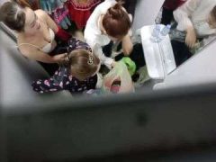 Gái Xinh Thay Đồ Bị Quay Lén Nhưng Vẫn Cực Thích Thú