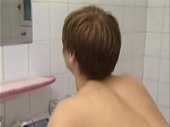 2 Người Đàn Ông Tự Chơi Với Nhau Lên Đỉnh