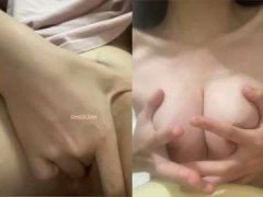 Hot Girl Xinh Đẹp Có Cái Lồn Siêu Hồng Hào