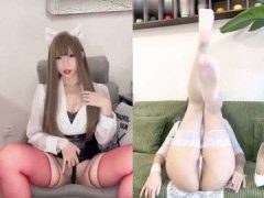 Gái Đẹp Trổ Tài Quyến Rũ Trên Ghế Sofa Dài Gợi Cảm