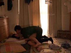 Mẹ Đơn Thân Thích Chơi Với Anh Hàng Xóm