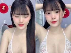 Video Call Cùng Em Gái Miền Tây Xinh Nhưng Cực Dâm