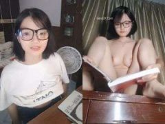 Học Sinh Siêu Dâm Vừa Chat Sex Vừa Phải Học Bài