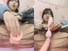 Quần Tất Gợi Cảm Được Nhét Vào Trong Cái Mu Lồn Nứng